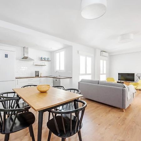 Grand T4 Andalou En Plein Centre De Malaga Ideal Familles Exterior photo