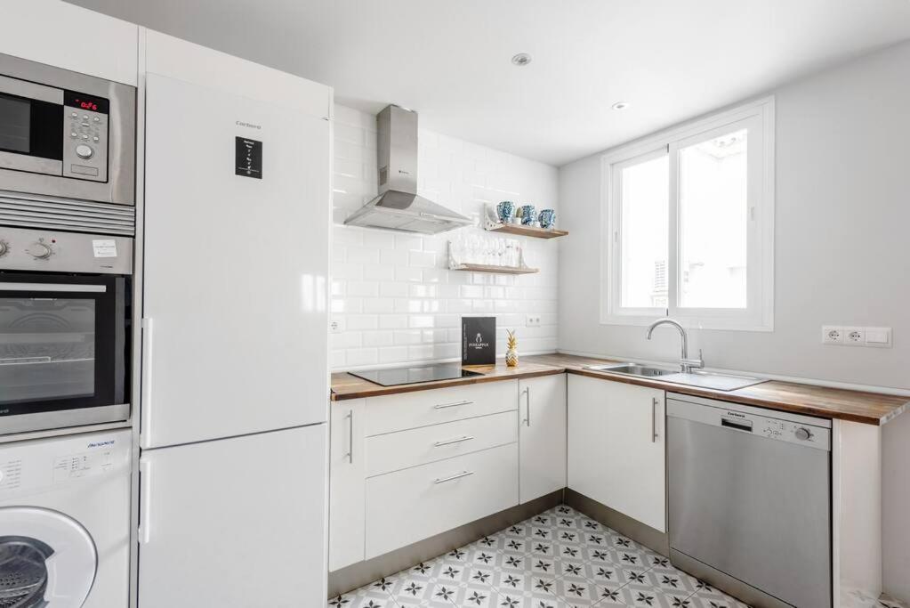 Grand T4 Andalou En Plein Centre De Malaga Ideal Familles Exterior photo